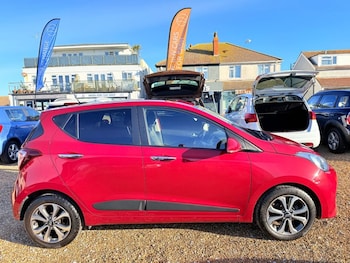 Used Hyundai i10 2018 for sale - 77583409: Photo