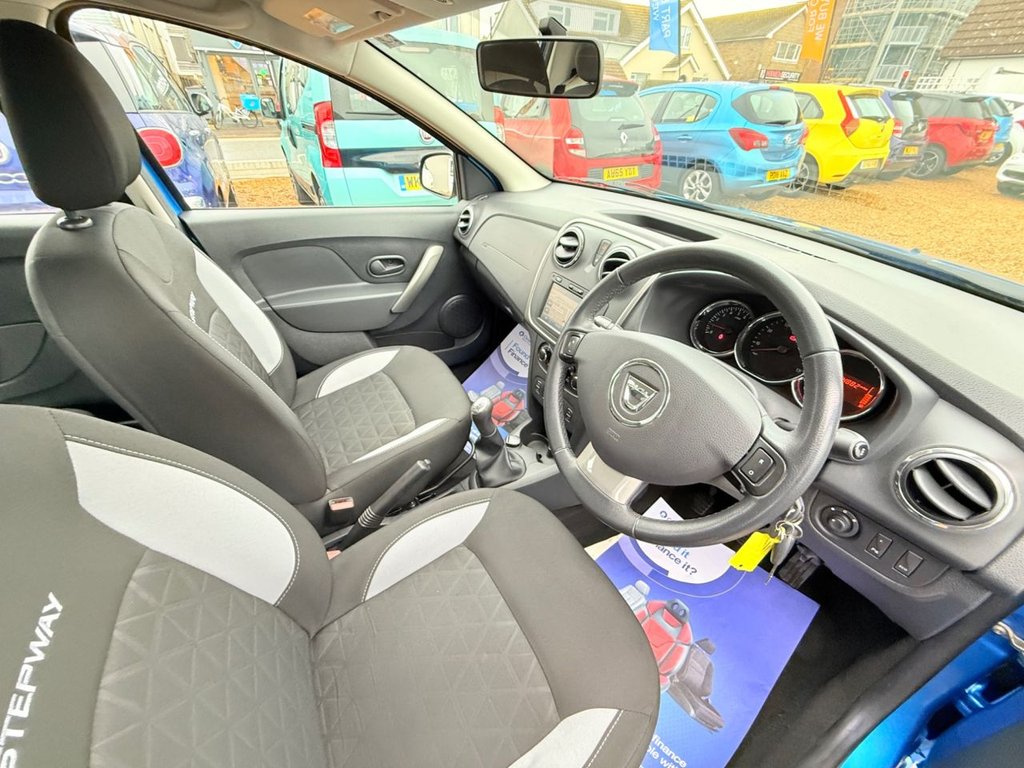 Used Dacia Sandero Stepway 2014 for sale - 77139640: Photo 14