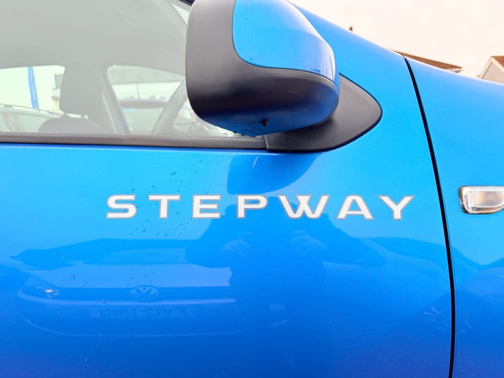 Used Dacia Sandero Stepway 2014 for sale - 77139640: Photo 17