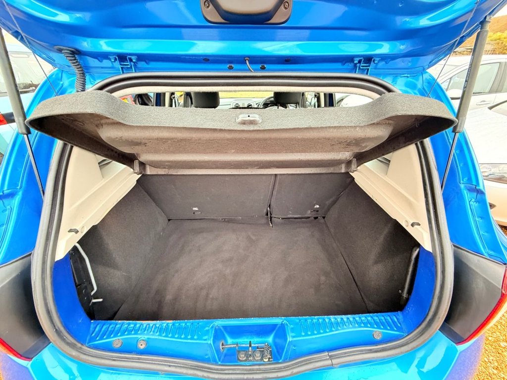 Used Dacia Sandero Stepway 2014 for sale - 77139640: Photo 24