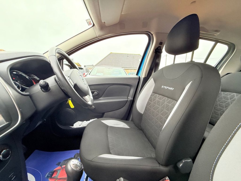 Used Dacia Sandero Stepway 2014 for sale - 77139640: Photo 31