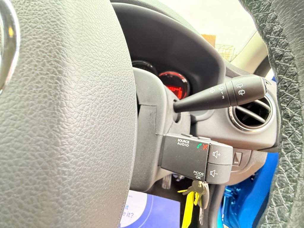 Used Dacia Sandero Stepway 2014 for sale - 77139640: Photo 32