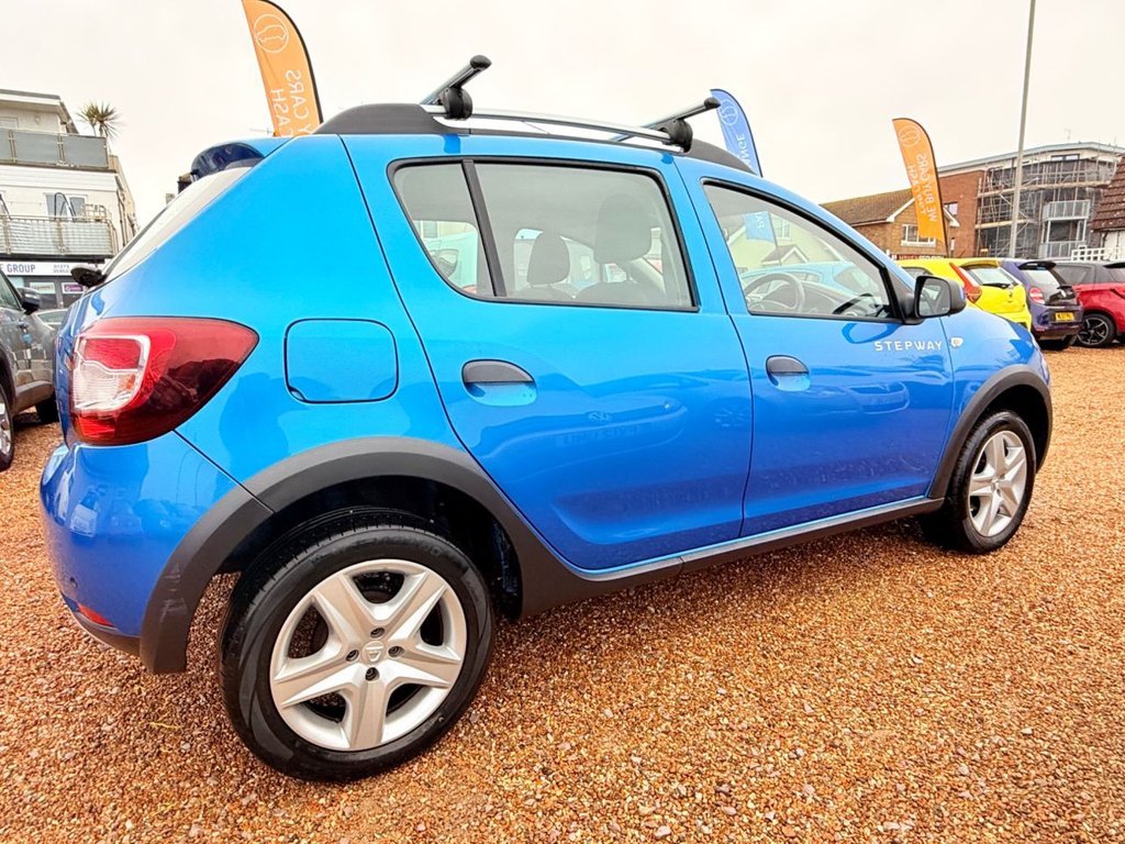 Used Dacia Sandero Stepway 2014 for sale - 77139640: Photo 6