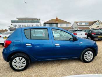 Used Dacia Sandero 2013 for sale - 74833757: Photo