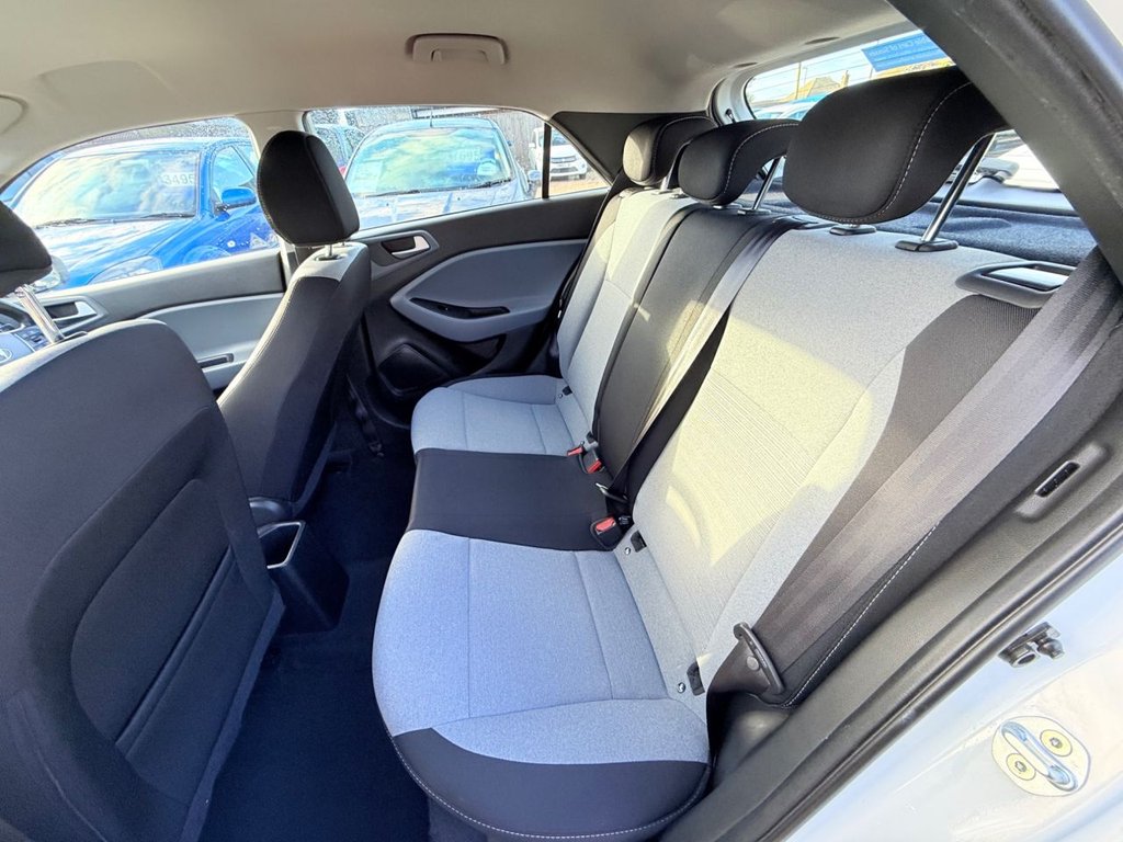 Used Hyundai i20 2017 for sale - 77558069: Photo 18