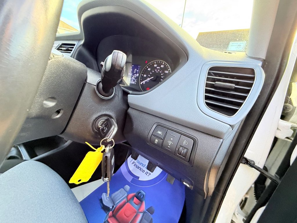 Used Hyundai i20 2017 for sale - 77558069: Photo 33