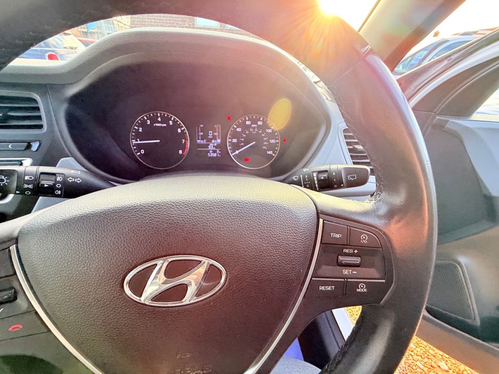 Used Hyundai i20 2017 for sale - 77558069: Photo 36