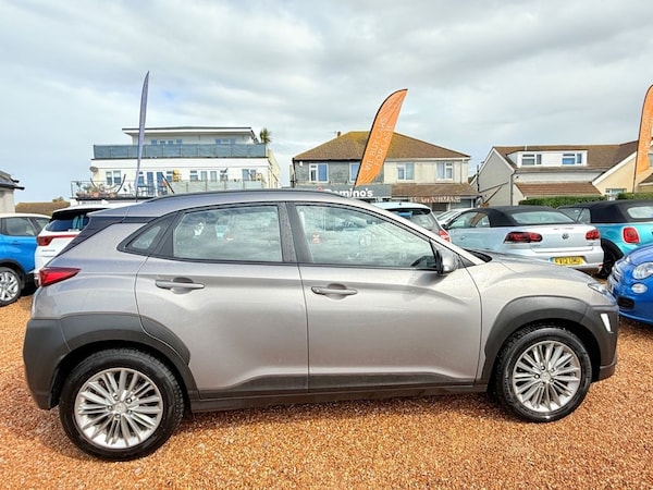 Used Hyundai KONA 2018 for sale - 75923960: Photo 2