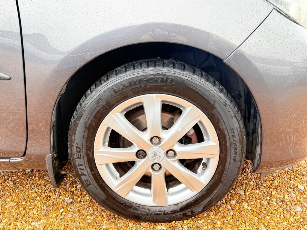 Used Toyota Yaris 2012 for sale - 76751071: Photo 11