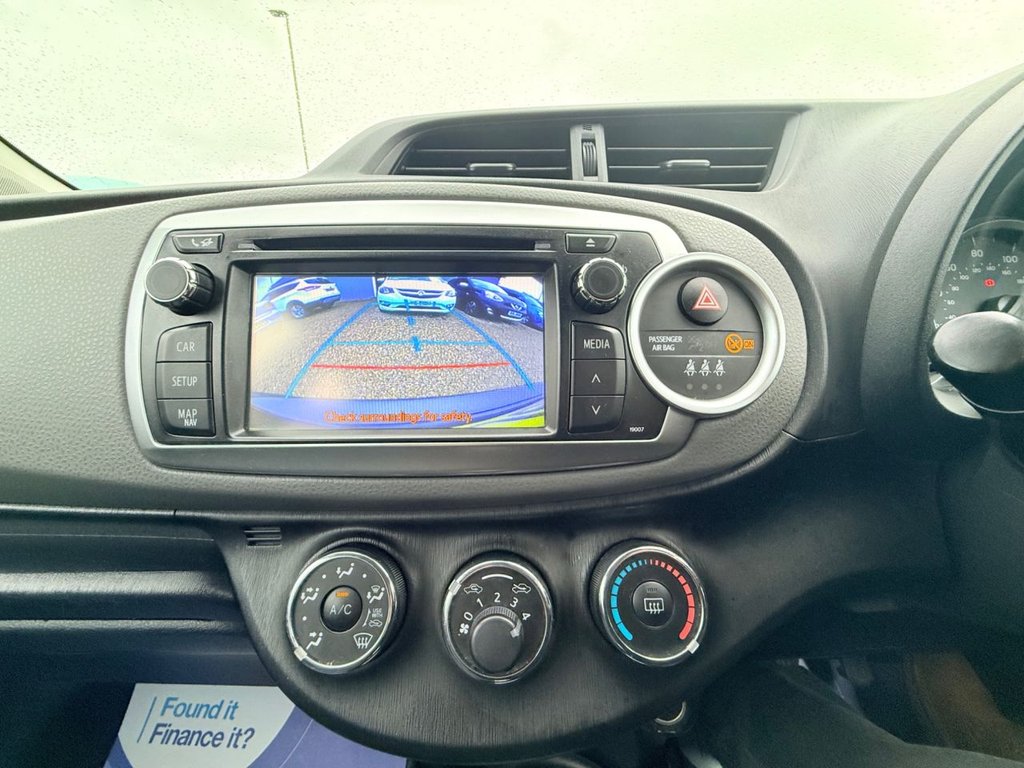 Used Toyota Yaris 2012 for sale - 76751071: Photo 30