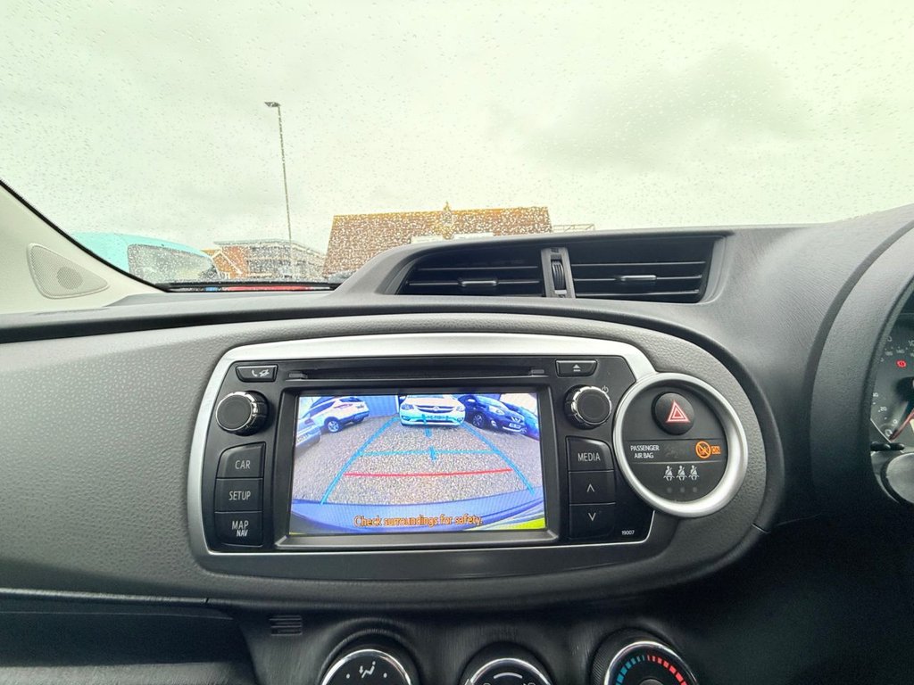 Used Toyota Yaris 2012 for sale - 76751071: Photo 31