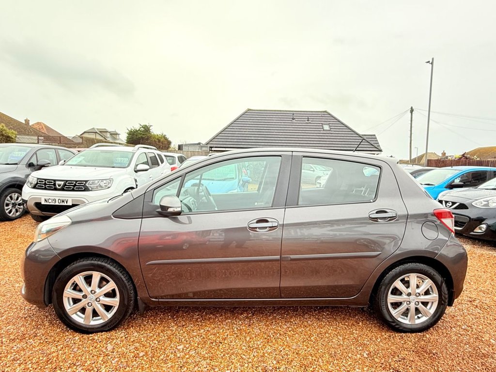 Used Toyota Yaris 2012 for sale - 76751071: Photo 9