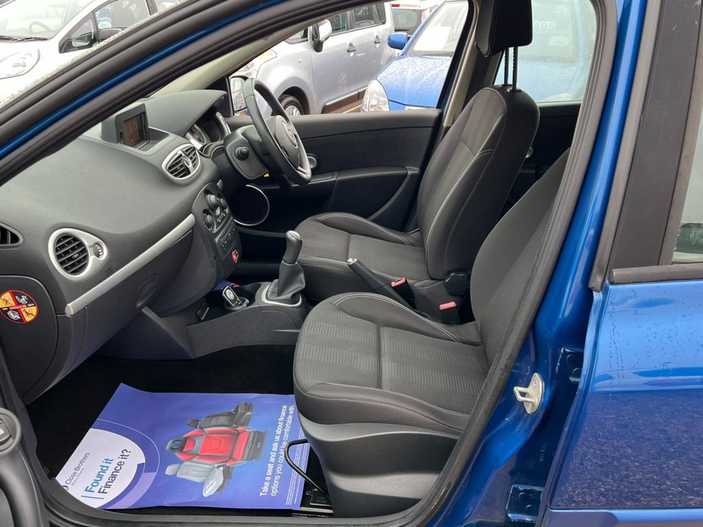 Used Renault Clio 2010 for sale - 77621827: Photo 21