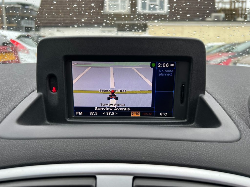 Used Renault Clio 2010 for sale - 77621827: Photo 28