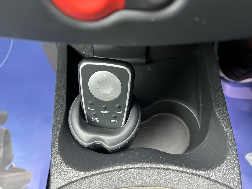 Used Renault Clio 2010 for sale - 77621827: Photo 31