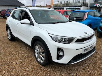 Used Kia Stonic 2018 for sale - 79573911: Photo