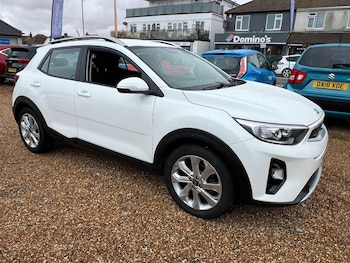 Used Kia Stonic 2018 for sale - 79573911: Photo
