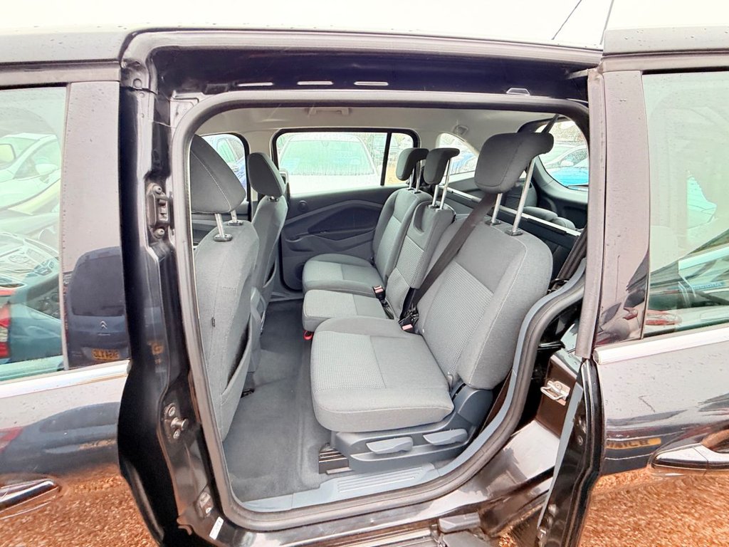 Used Ford Grand C-Max 2015 for sale - 78124407: Photo 24