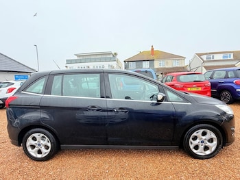 Used Ford Grand C-Max 2015 for sale - 78124407: Photo