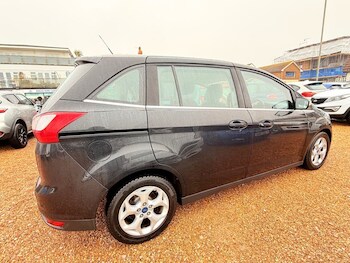 Used Ford Grand C-Max 2015 for sale - 78124407: Photo