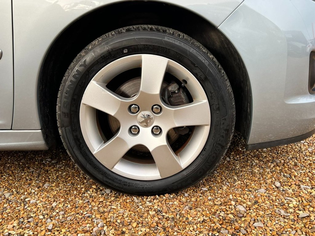 Used Peugeot 207 2010 for sale - 76909786: Photo 11