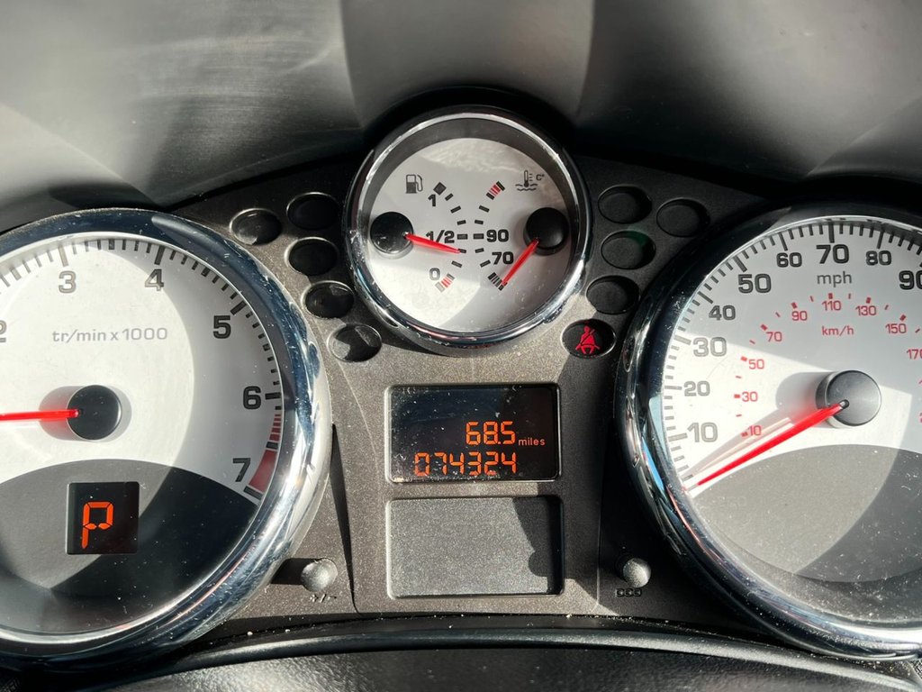 Used Peugeot 207 2010 for sale - 76909786: Photo 24