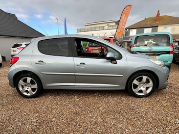 Used Peugeot 207 2010 for sale - 76909786: Photo