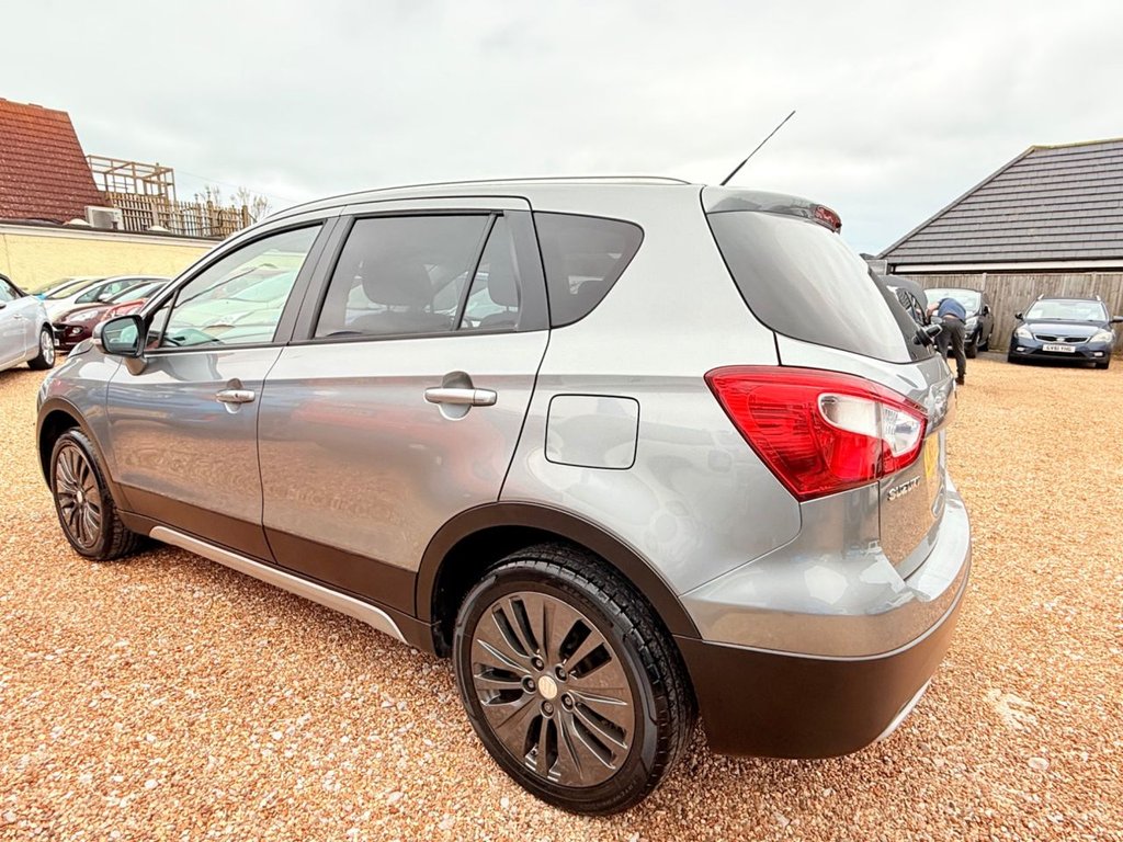 Used Suzuki SX4 S-Cross 2013 for sale - 76510232: Photo 6