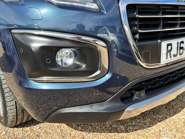 Used Peugeot 3008 2015 for sale - 76068763: Photo 15