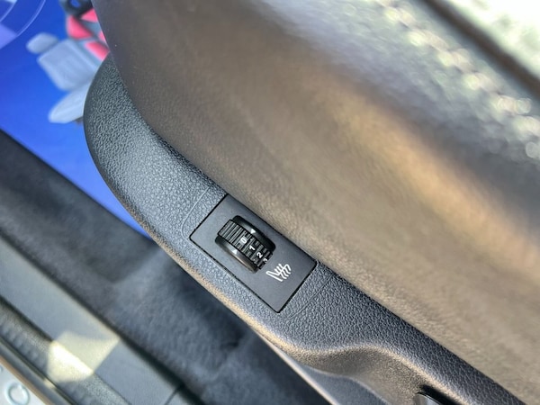 Used Peugeot 3008 2015 for sale - 76068763: Photo 40