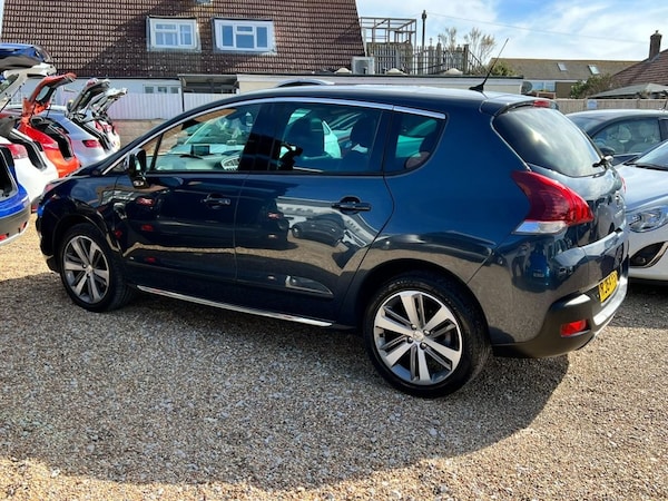 Used Peugeot 3008 2015 for sale - 76068763: Photo 8