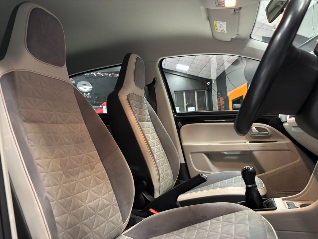 Used Volkswagen up! 2018 for sale - 77037644: Photo 23