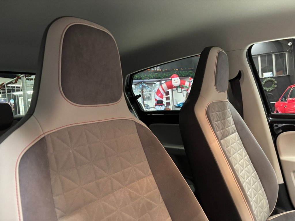 Used Volkswagen up! 2018 for sale - 77037644: Photo 24