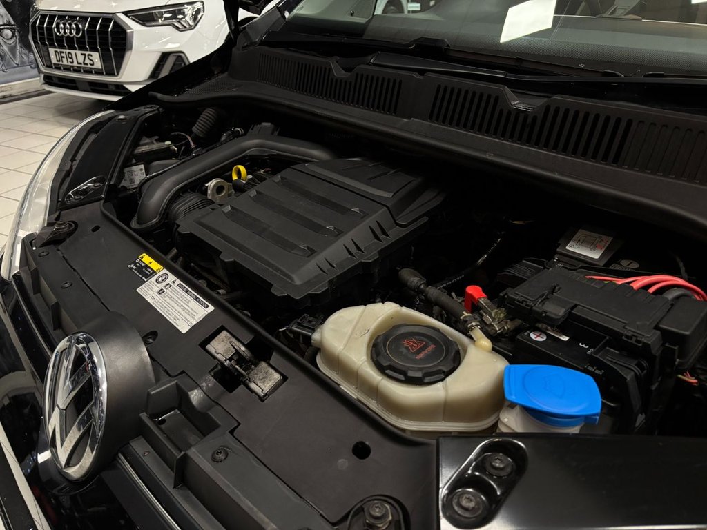 Used Volkswagen up! 2018 for sale - 77037644: Photo 46