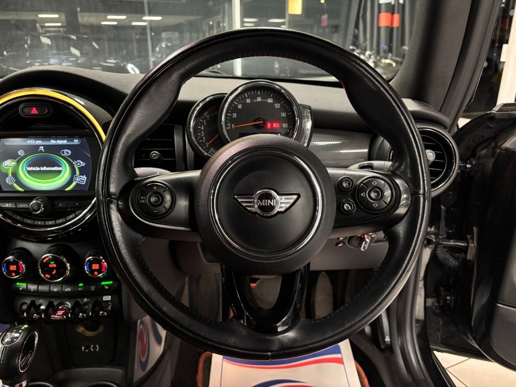 Used MINI Convertible 2018 for sale - 76724906: Photo 31