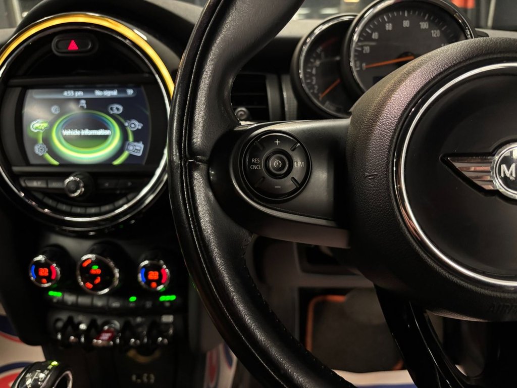 Used MINI Convertible 2018 for sale - 76724906: Photo 33