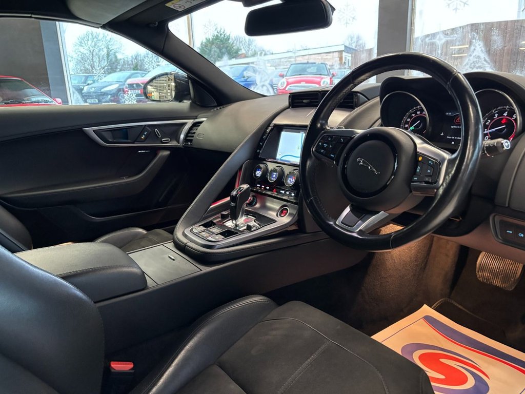 Used Jaguar F-Type 2017 for sale - 76985978: Photo 3