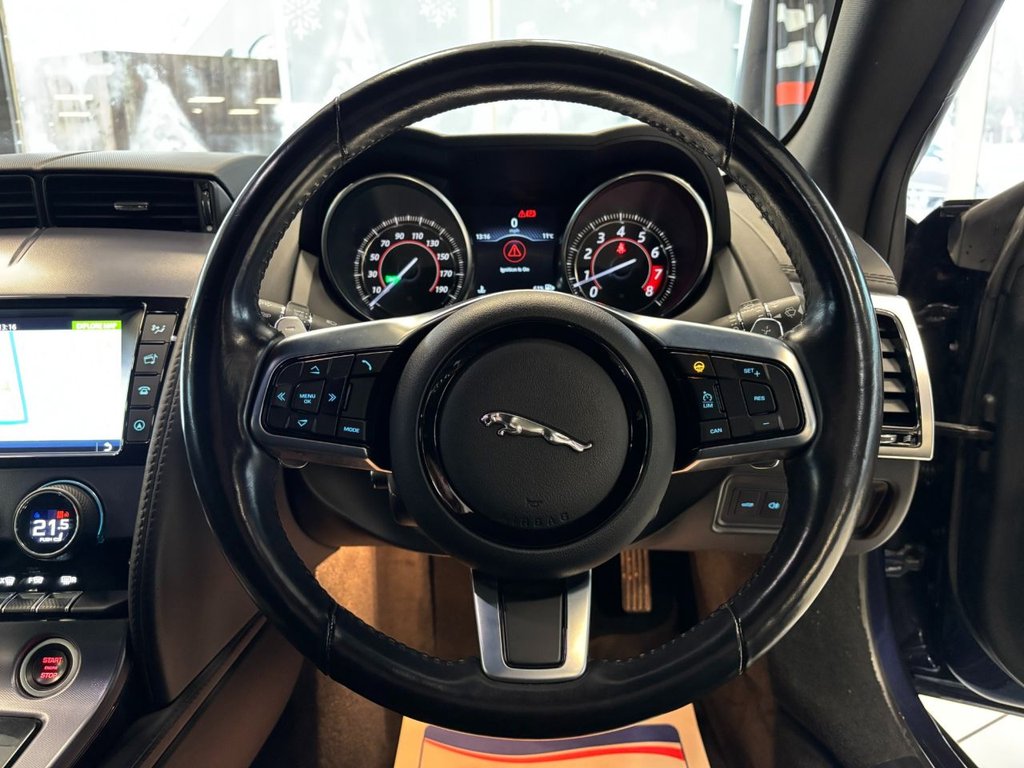 Used Jaguar F-Type 2017 for sale - 76985978: Photo 34