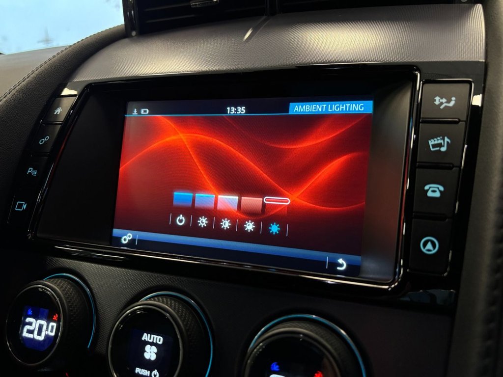 Used Jaguar F-Type 2017 for sale - 76985978: Photo 43