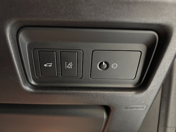 Used Land Rover Discovery Sport 2016 for sale - 76266600: Photo 29