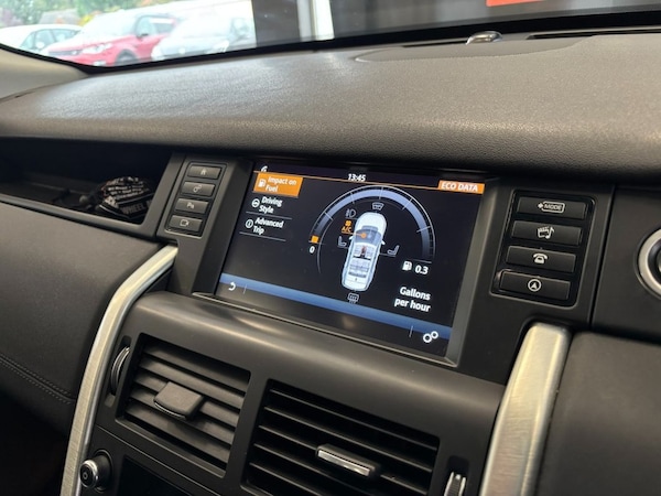 Used Land Rover Discovery Sport 2016 for sale - 76266600: Photo 32