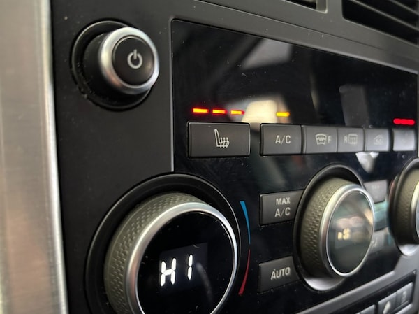 Used Land Rover Discovery Sport 2016 for sale - 76266600: Photo 42
