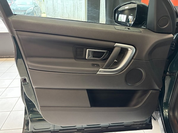 Used Land Rover Discovery Sport 2016 for sale - 76266600: Photo 47