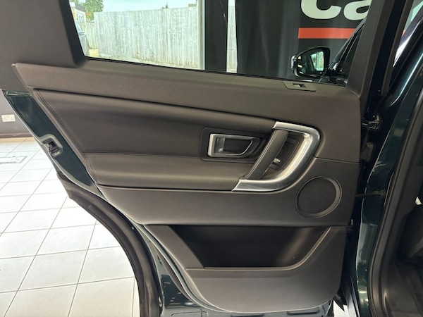 Used Land Rover Discovery Sport 2016 for sale - 76266600: Photo 50