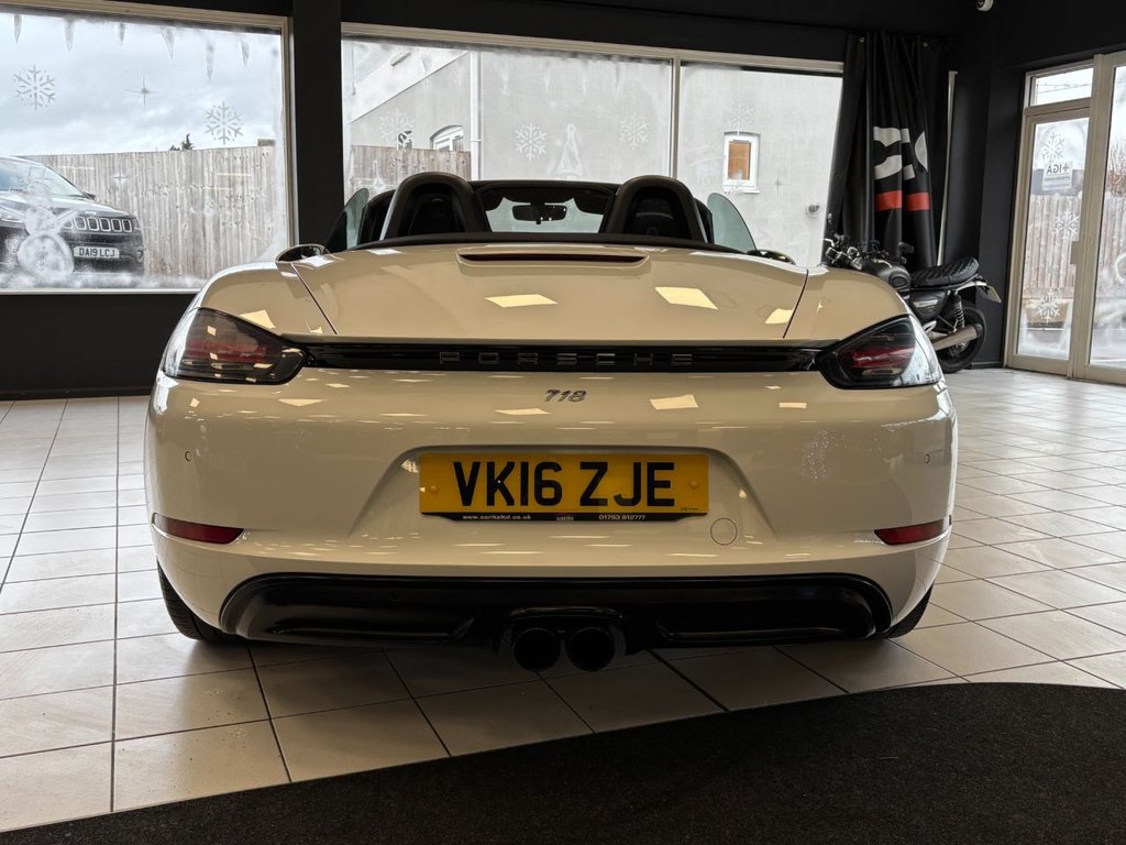 Used Porsche 718 Boxster 2016 for sale - 76867617: Photo 18