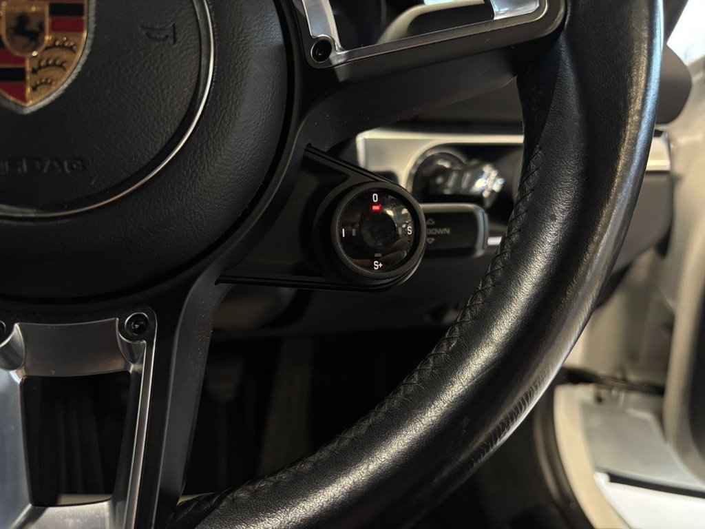 Used Porsche 718 Boxster 2016 for sale - 76867617: Photo 35