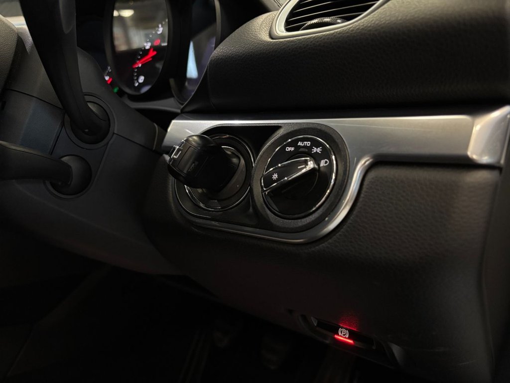 Used Porsche 718 Boxster 2016 for sale - 76867617: Photo 37