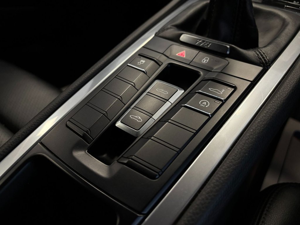 Used Porsche 718 Boxster 2016 for sale - 76867617: Photo 49