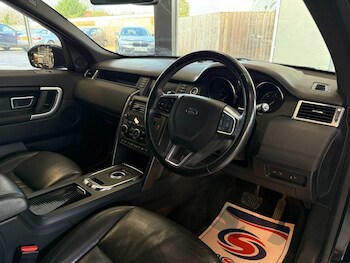 Used Land Rover Discovery Sport 2019 for sale - 77319543: Photo