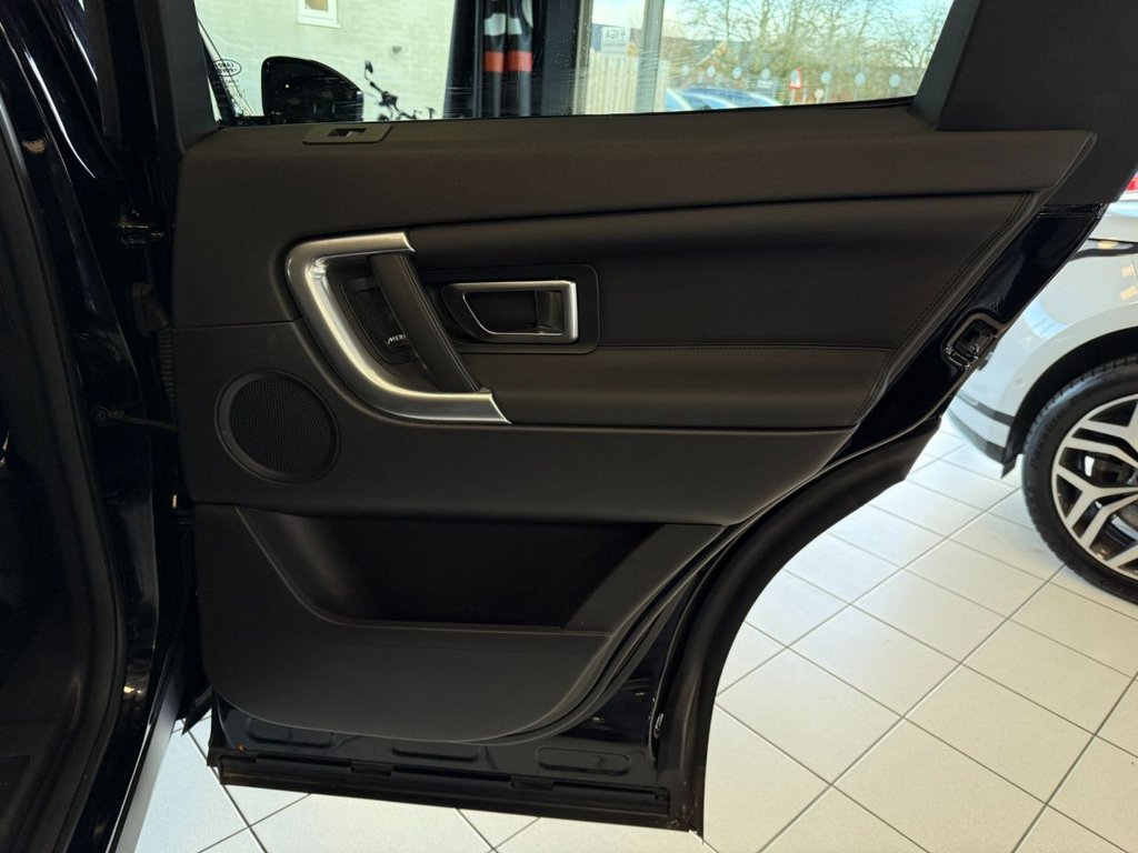 Used Land Rover Discovery Sport 2019 for sale - 77319543: Photo 44